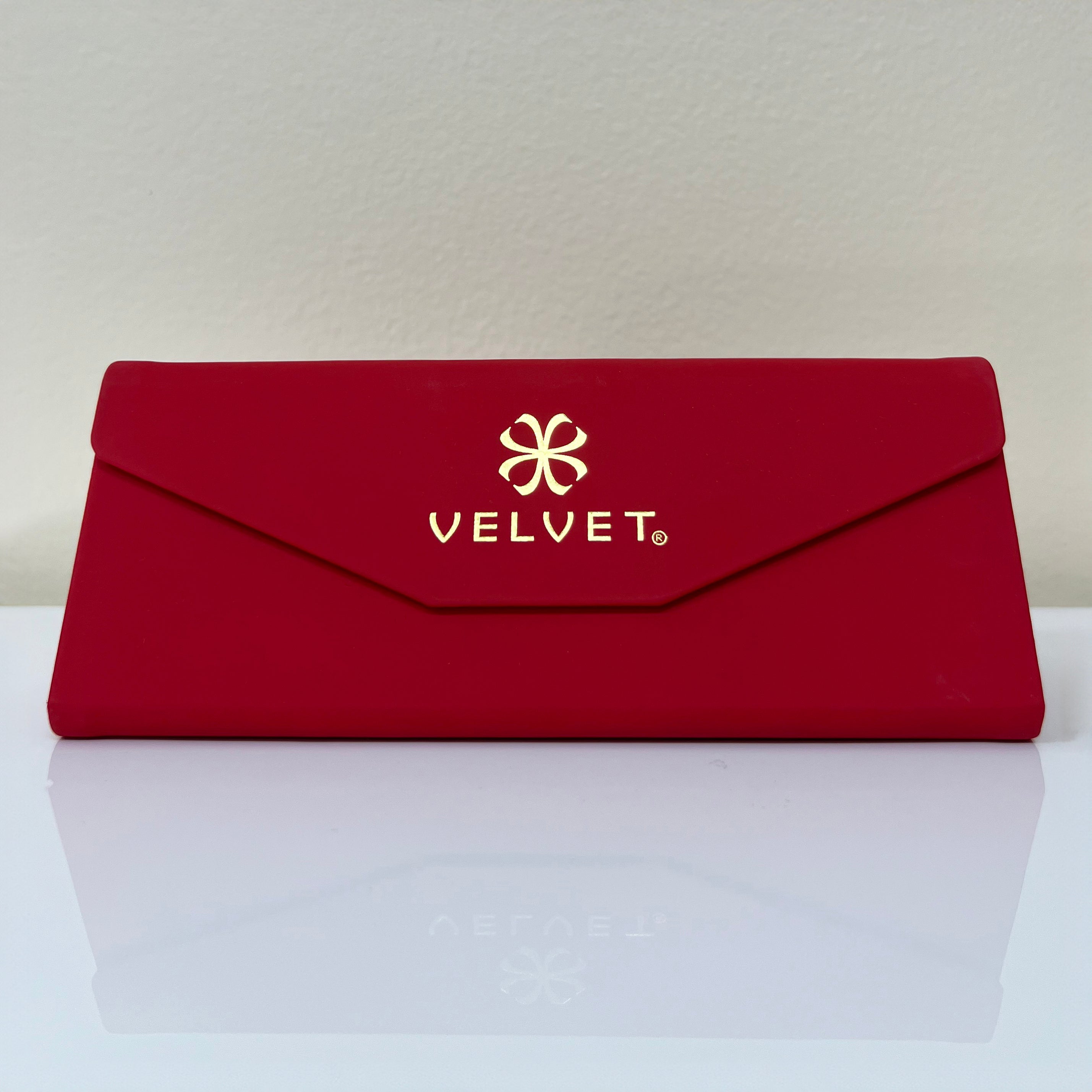 Embossed Folding Case - Red - Velvet Eyewear
