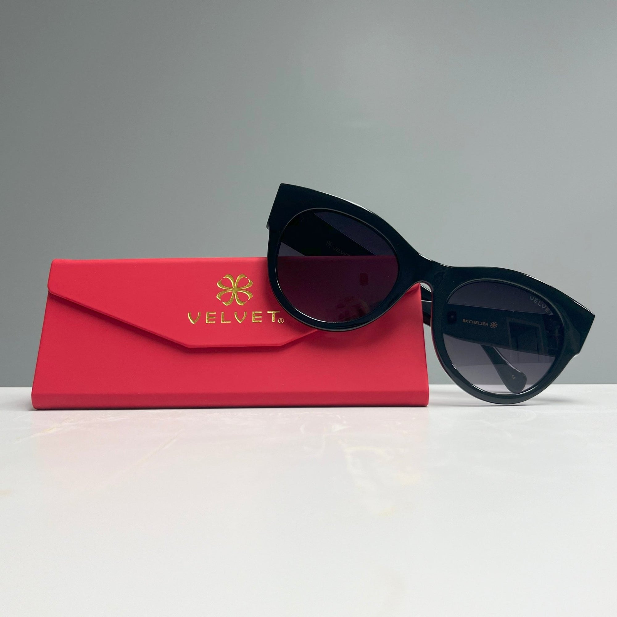 Chelsea VELVET TRENDS Velvet Eyewear   