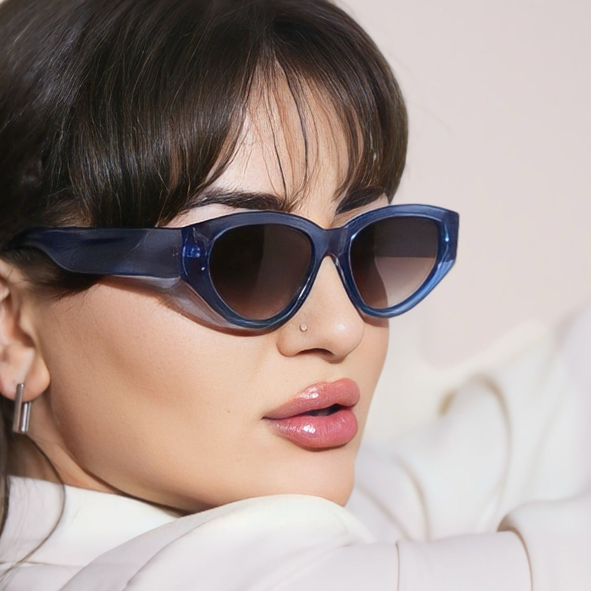 Rosa VELVET TRENDS Velvet Eyewear   