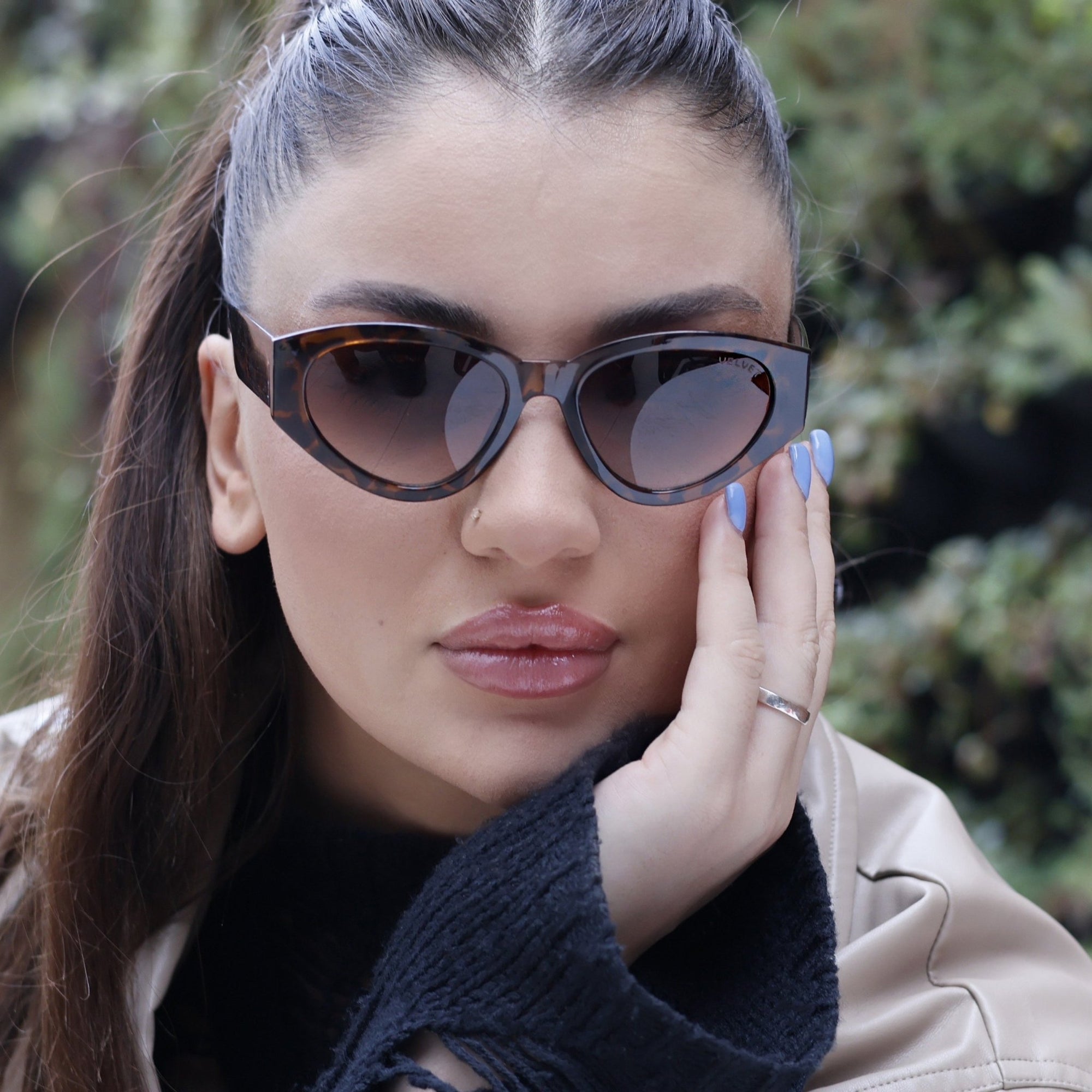 Rosa VELVET TRENDS Velvet Eyewear   